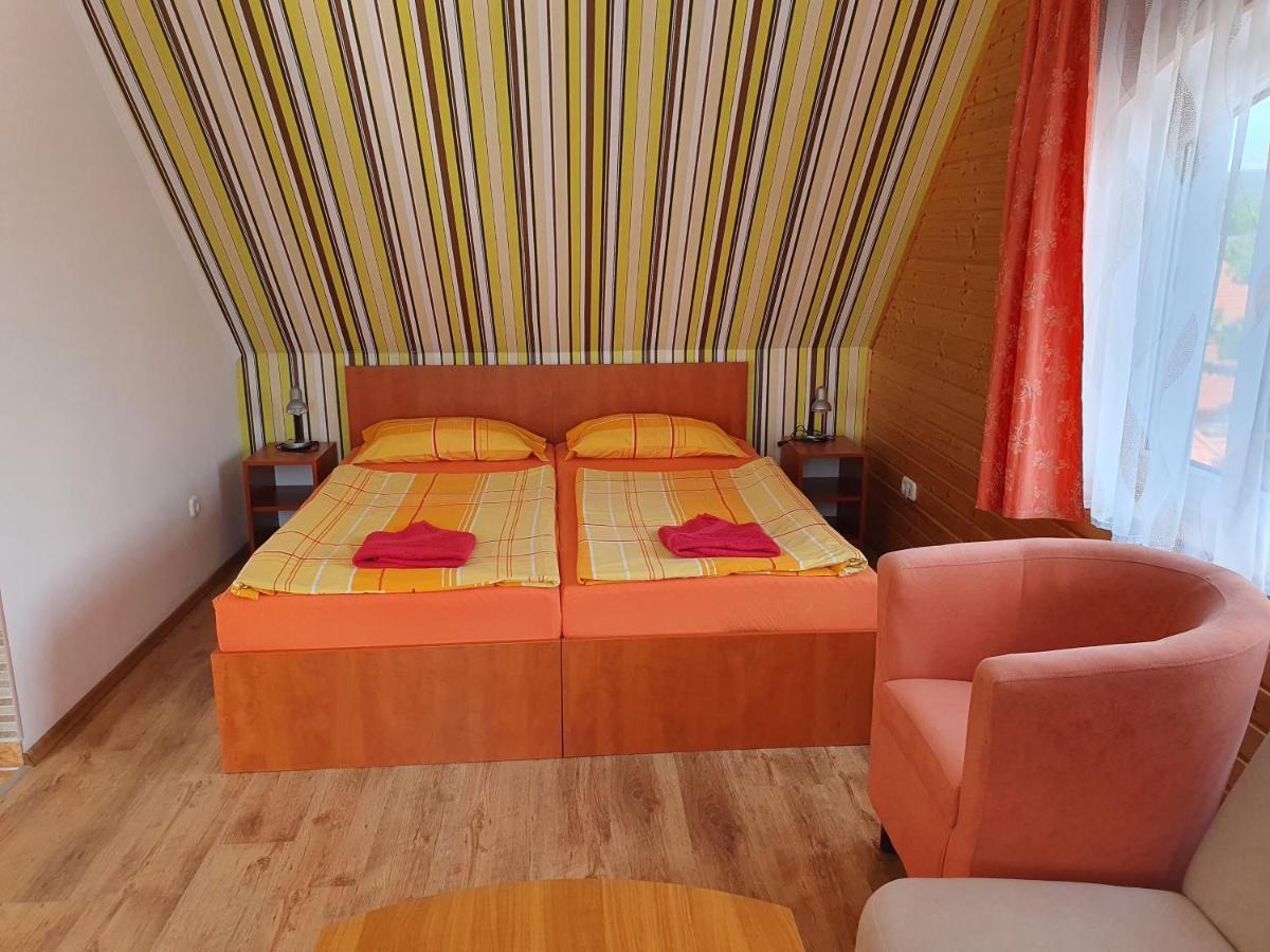 Laguna Apartmanház Heviz Exterior foto