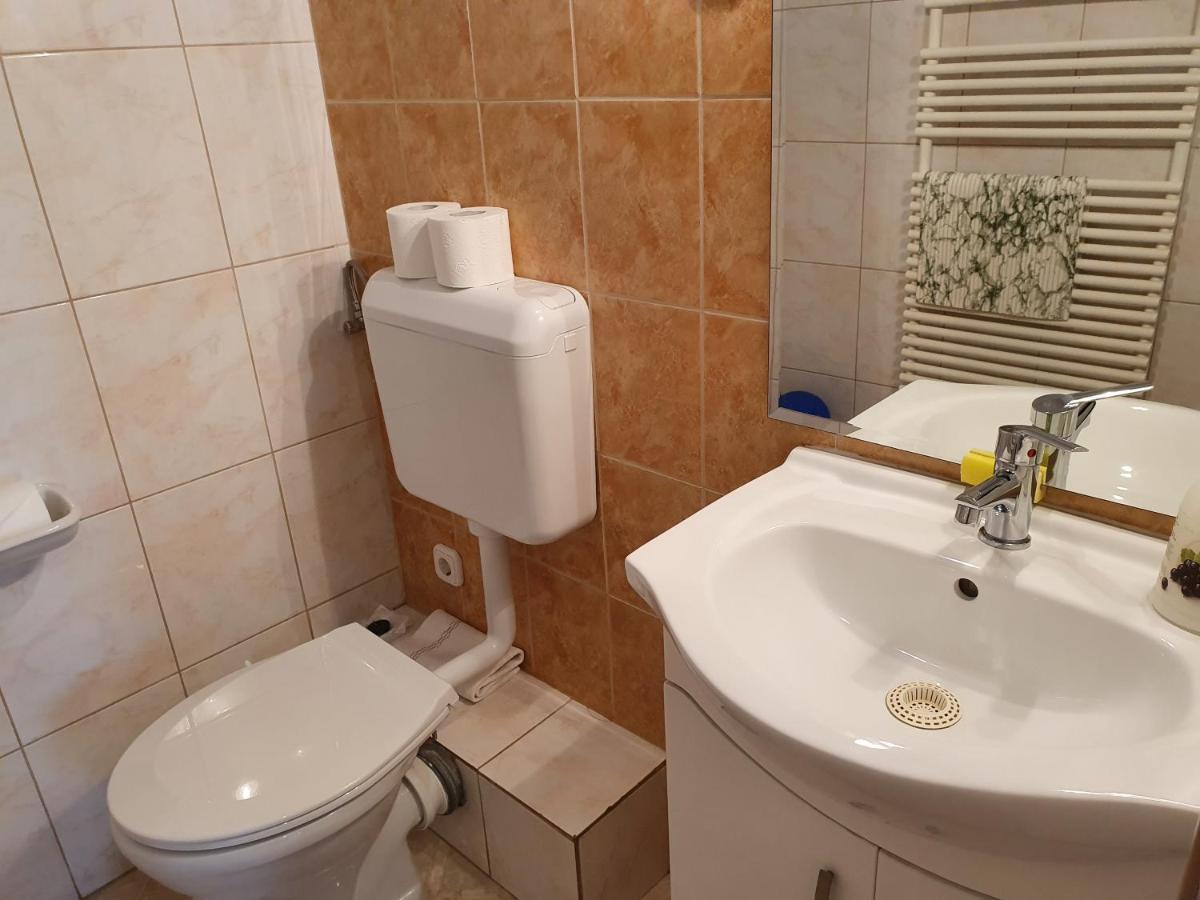 Laguna Apartmanház Heviz Exterior foto