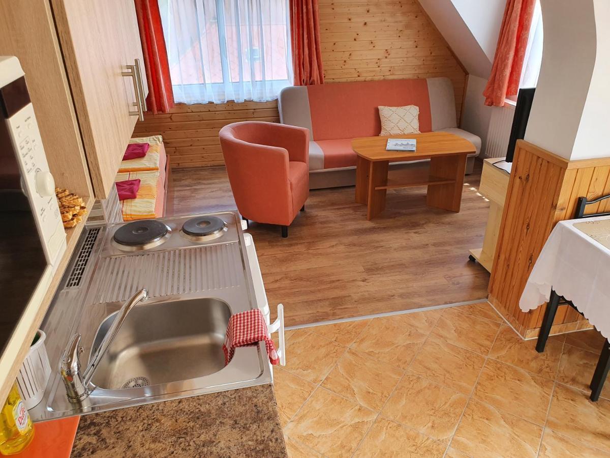 Laguna Apartmanház Heviz Exterior foto